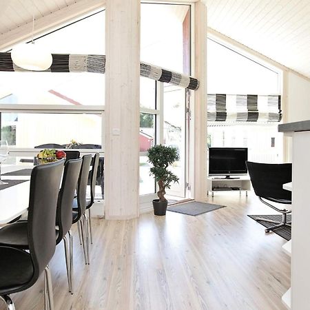 8 Person Holiday Home In Gro Enbrode Großenbrode Exterior foto